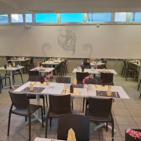 Hotel Concordia Palace リミニ エクステリア 写真